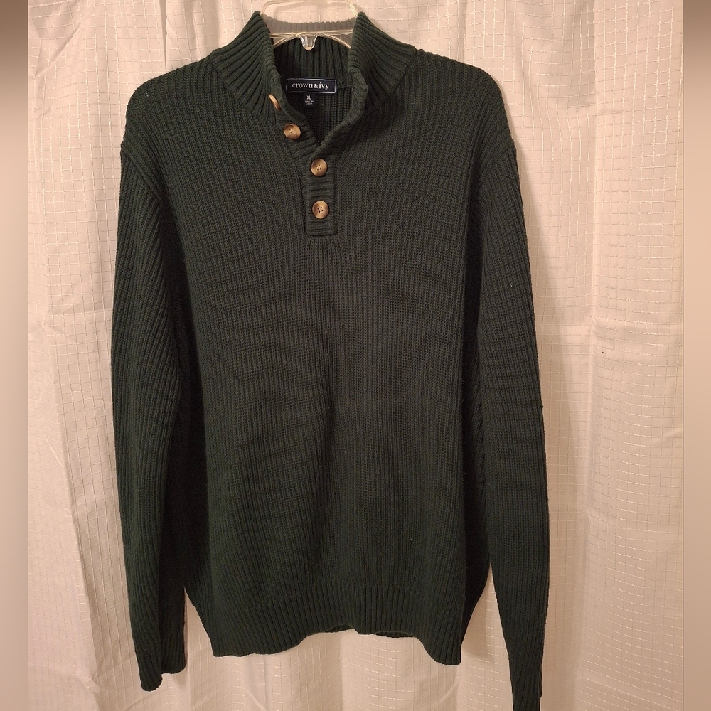 Crown & Ivy Forrest Green Quarter-button Sweater, XL.